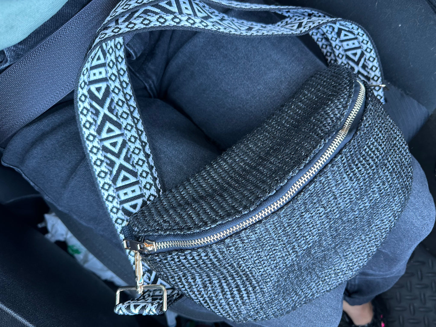 Palm Beach Sling Bag - Black